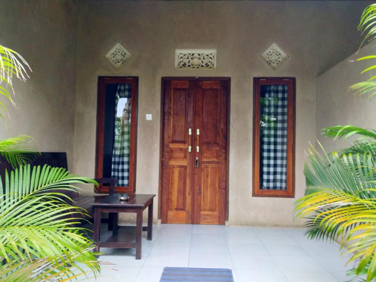 Angga Guest House ペムテラン エクステリア 写真