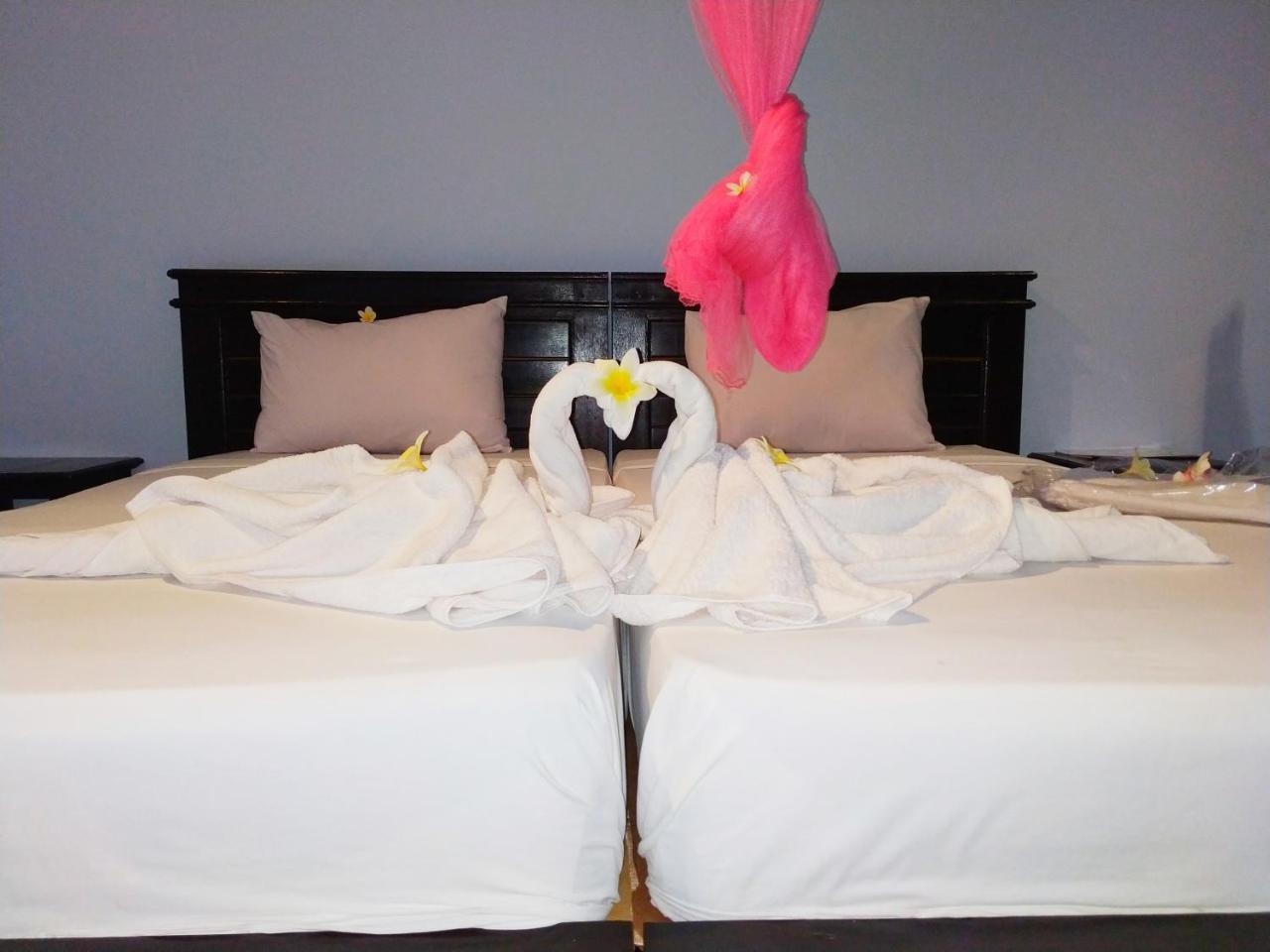 Angga Guest House ペムテラン エクステリア 写真
