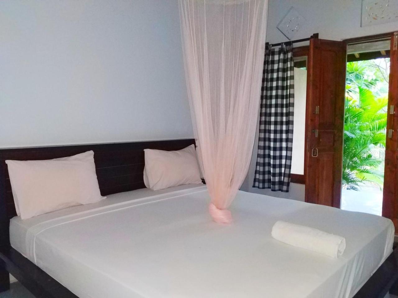 Angga Guest House ペムテラン エクステリア 写真